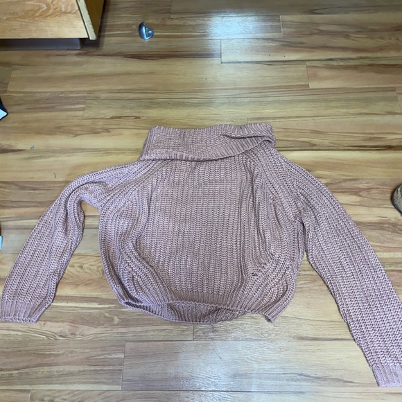 Sweater - Picture 1 of 2